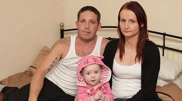 Elle perçoit 47.000e d’allocations familiales avec ses enfants