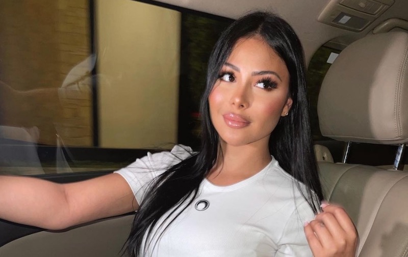 Maeva Ghennam de retour en France pour avorter