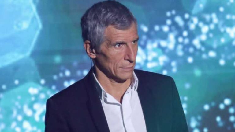 Nagui dérape en direct : sa blague sur le petit Gregory | Pausette.fr