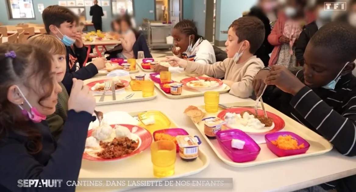 Sept à Huit, les internautes détruisent l’émission